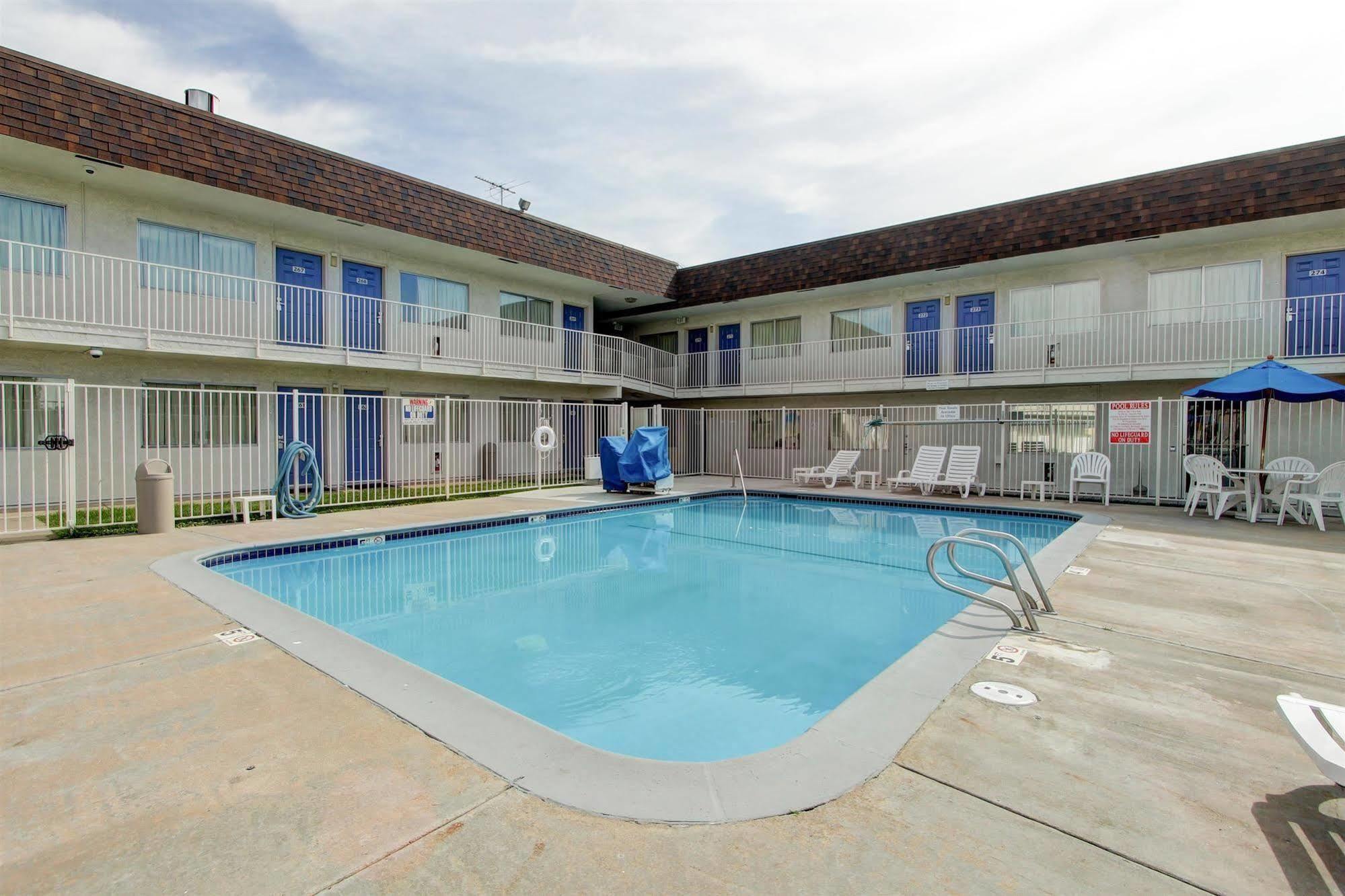 Motel 6-Denver, Co - Airport ภายนอก รูปภาพ